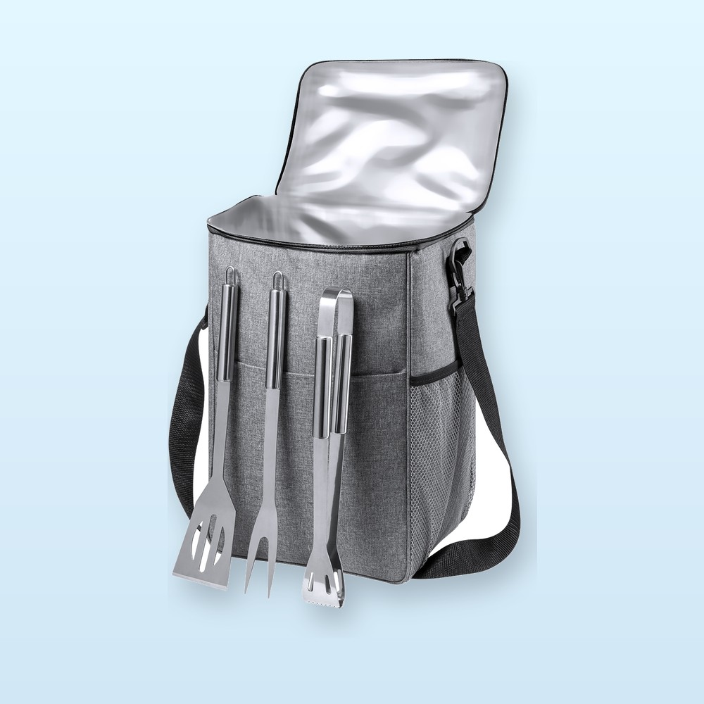 Borsa frigo con set BBQ
