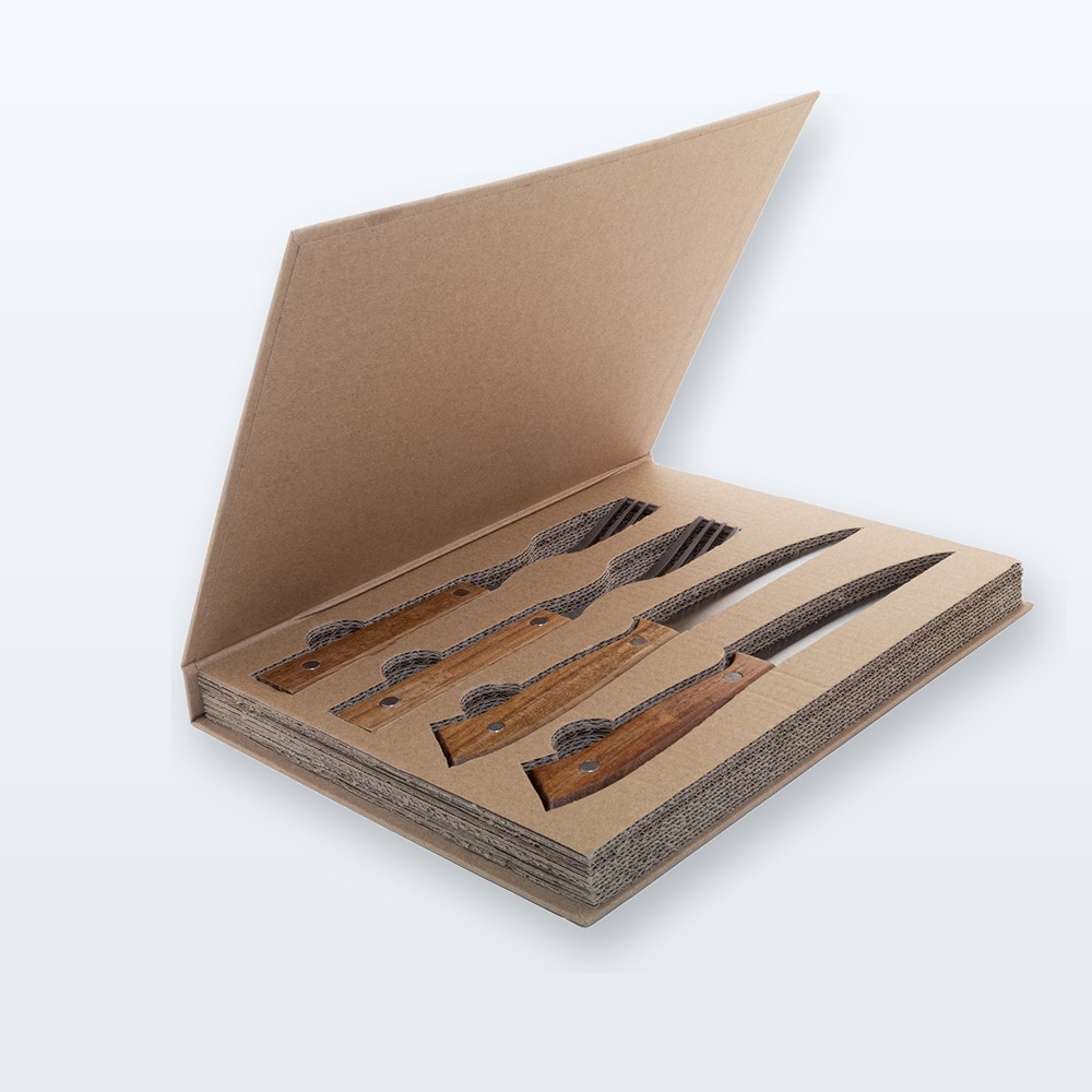 Set posate per bistecca